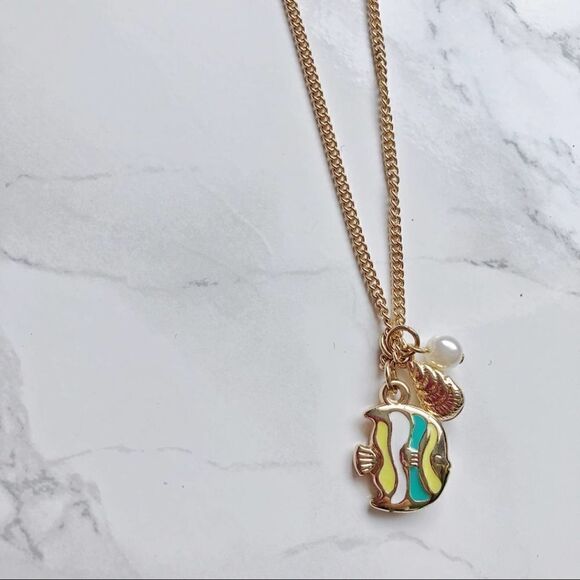 2/$20 Green Yellow Fish Pearl Charm Necklace - Picture 2 of 4